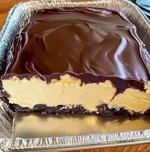 No Bake Chocolate Eclair Cake