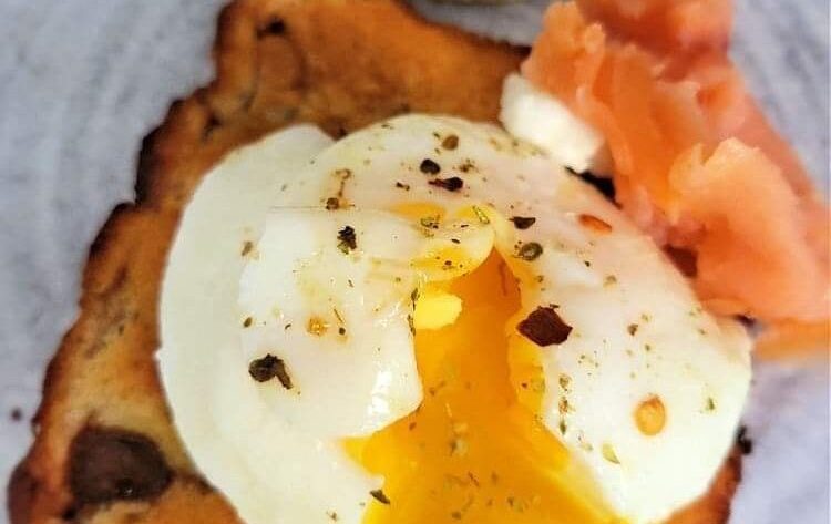 AIR FRYER POACHED EGGS